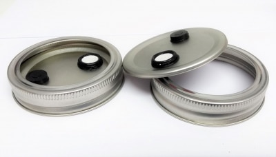 Custom made lids for spawn jars